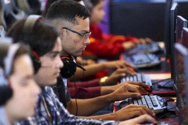 [Esquerda avança sobre pauta gamer e disputa espaço antes ligado à direita e Bolsonaro]