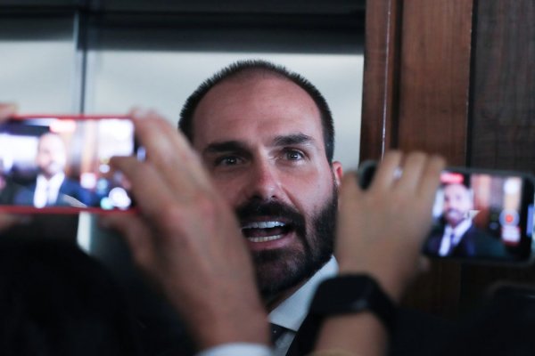[Eduardo Bolsonaro diz que levará julgamento de Moraes aos EUA e fala em novas sanções]