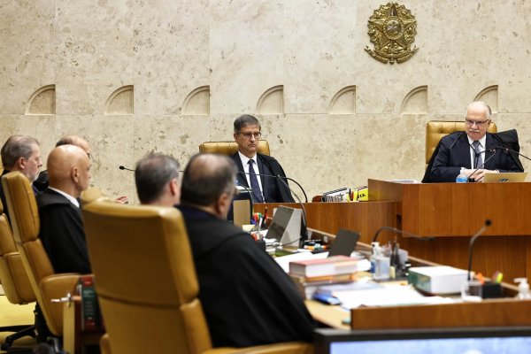 [Placar para julgar separadamente relações de Moraes e Mendonça com Vorcaro termina em 4x3]