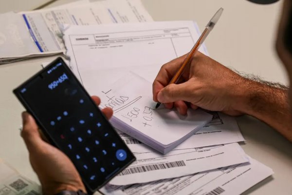 [Renegociação de dívidas cresce 36% no Brasil, mas inadimplência aumenta na Bahia]