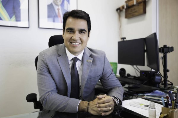 [Federação aciona PGR para afastar secretário Eduardo Sodré por suspeita de esquema com Banco Master]