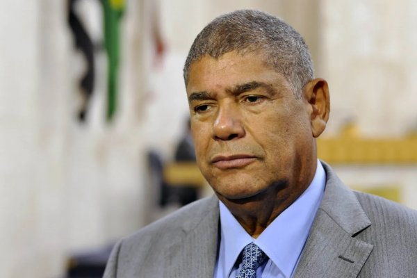 [Alvo de prisão em operação contra o PCC, Milton Leite se entrega à polícia]