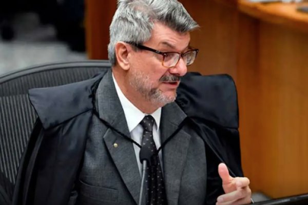 [AGU pede ao STF perda do cargo de ministro acusado de assédio]