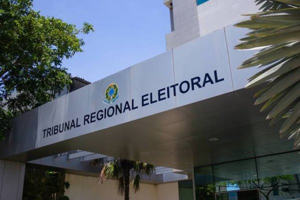 [Veículos regionais têm cobertura eleitoral ameaçada por atentados e ordem para recolher jornais]