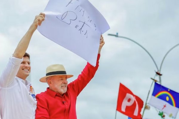 [Lula faz ato em Pernambuco ao lado de João Campos e defende o fim das bets ]