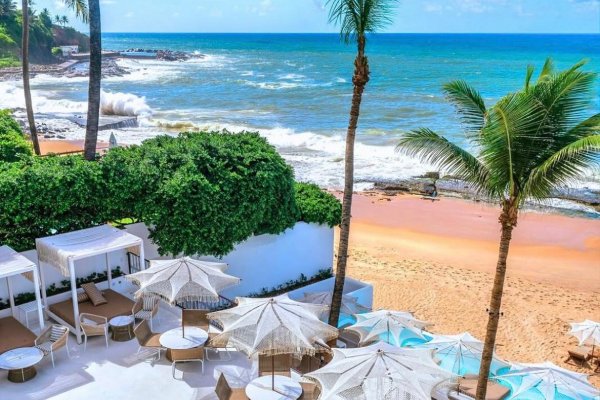 [Principote celebra chegada de 2027 com Réveillon all inclusive à beira-mar no Rio Vermelho! ]