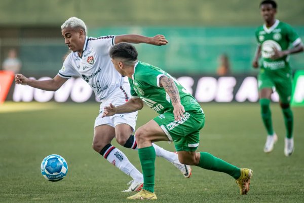 [Vitória e Chapecoense chegam em momentos distintos para duelo no Barradão]