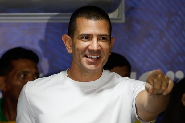 [TRE-RJ proclama Douglas Ruas governador eleito no 1° turno após recalcular votos]