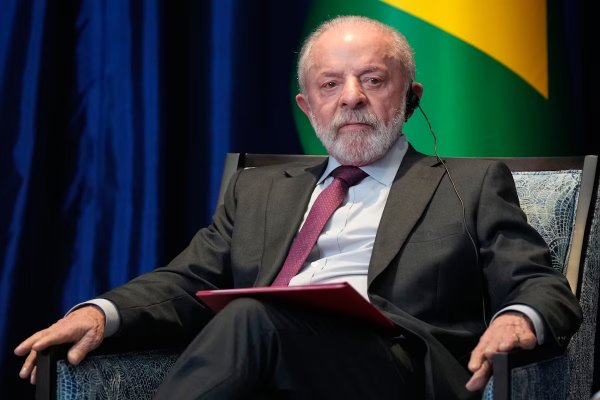 [Lula aborta ideia de líder do PT sobre redução de maioridade penal e orienta acelerar PEC da Segurança]