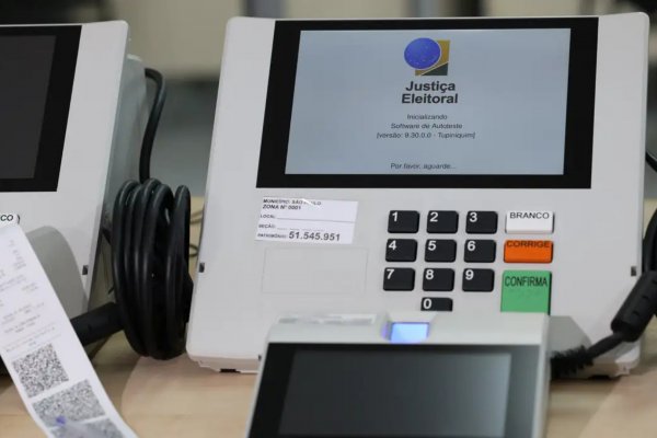 [Campanha de Lula aciona TSE e cobra aviso sobre mudanças nos locais de votação]