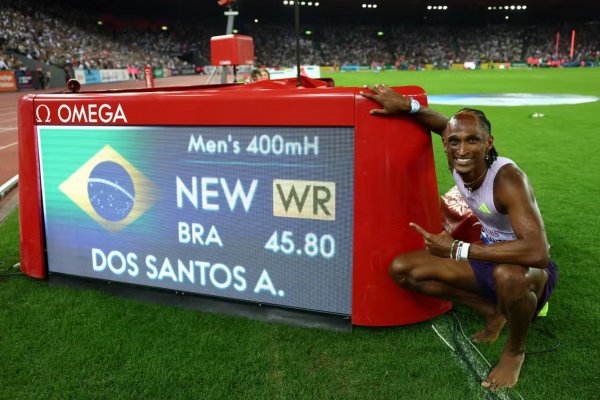 [Recorde mundial de Alison dos Santos concorre ao Momento do Ano da World Athletics]