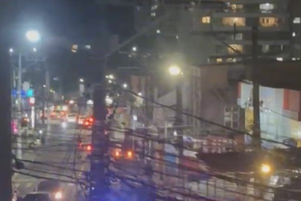 [Vídeo: Homem é baleado de raspão após disparos em Brotas, Salvador]