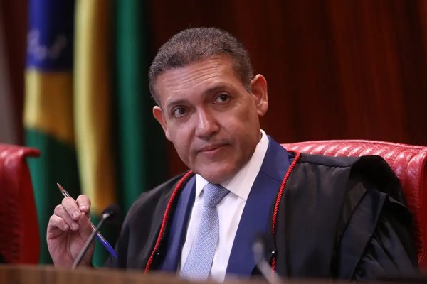[Nunes Marques dá 24 horas para a Meta apresentar dados sobre 'Exército de Lula']