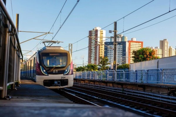 [Morre homem que ficou preso entre trem e plataforma em estação de metrô de Salvador]
