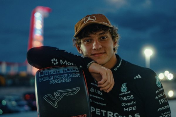 [Antonelli quer manter número 12 em homenagem a Senna mesmo se for campeão mundial da F1]