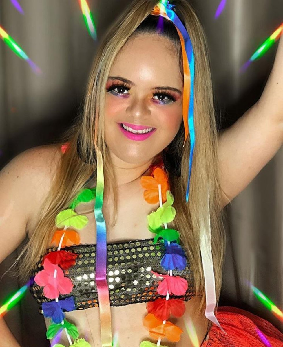 Cacai Bauer também pula carnaval