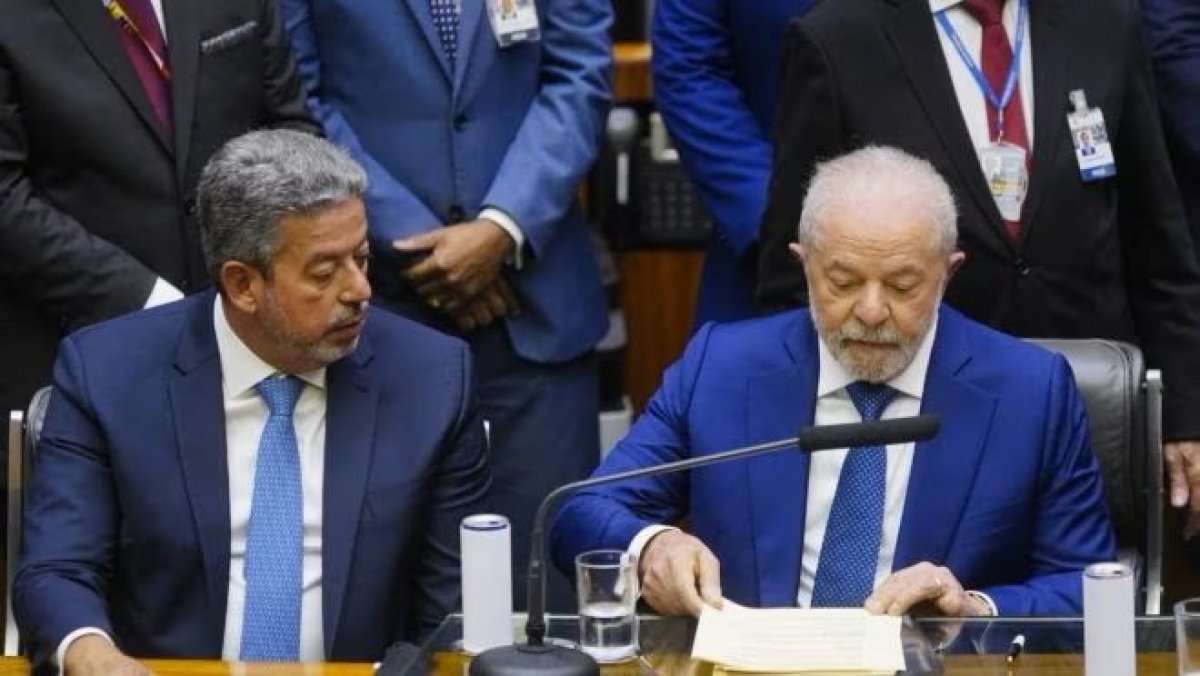 O rei está nu