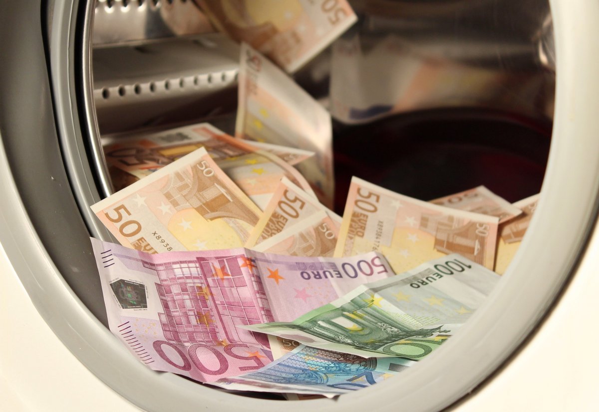 Corrupto tem defeito de carater