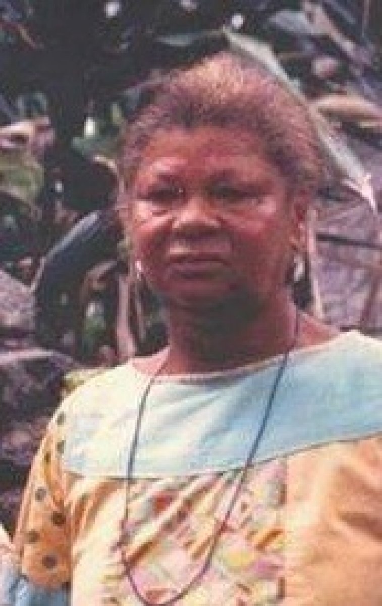 Tia Celina: a Oxun que chegou em casa