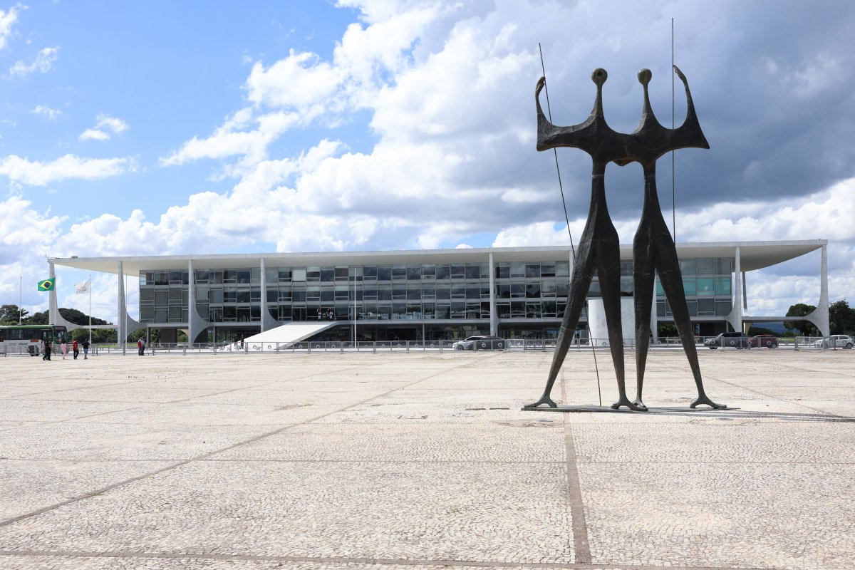 Fervilha a discussão