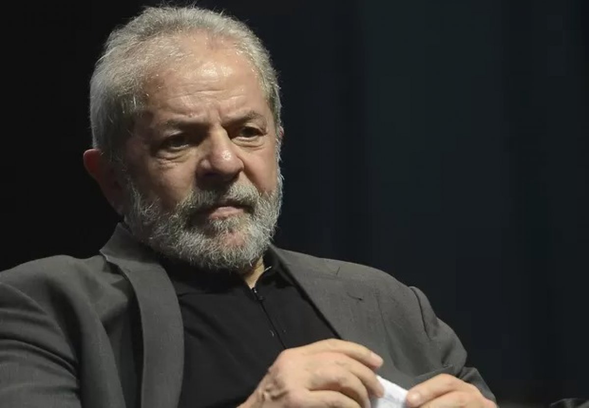 RUMO À ESTAÇÃO ORIENTE