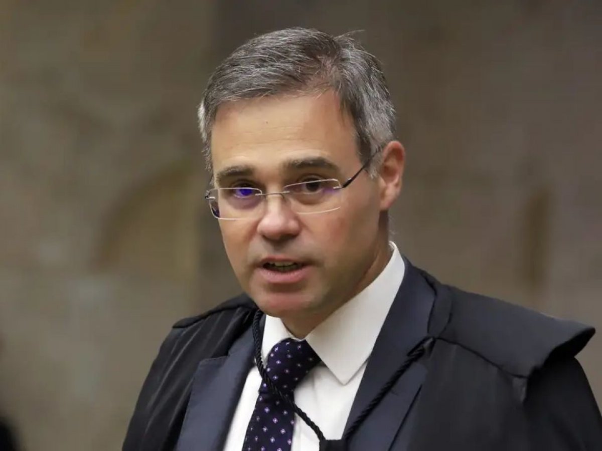 A TENTAÇÃO TOTALITÁRIA