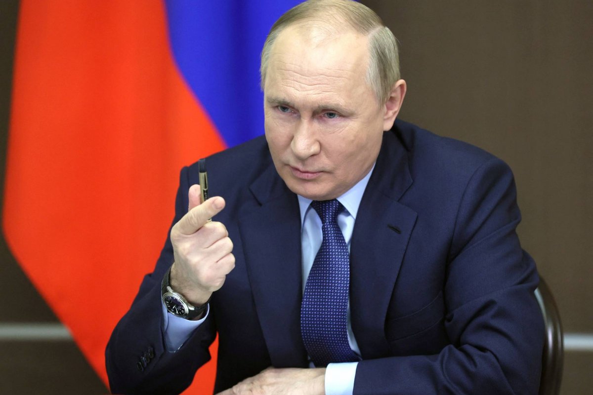 Putin diz que gasoduto que levará mais gás para a Europa está pronto para operar