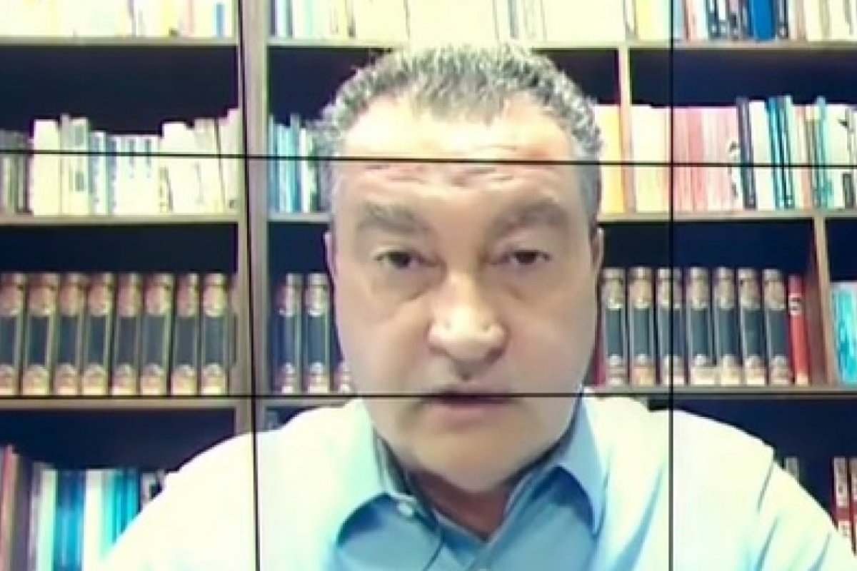 Estado fará convênio com prefeituras para reconstruir casas em regime de mutirão, diz Rui Costa