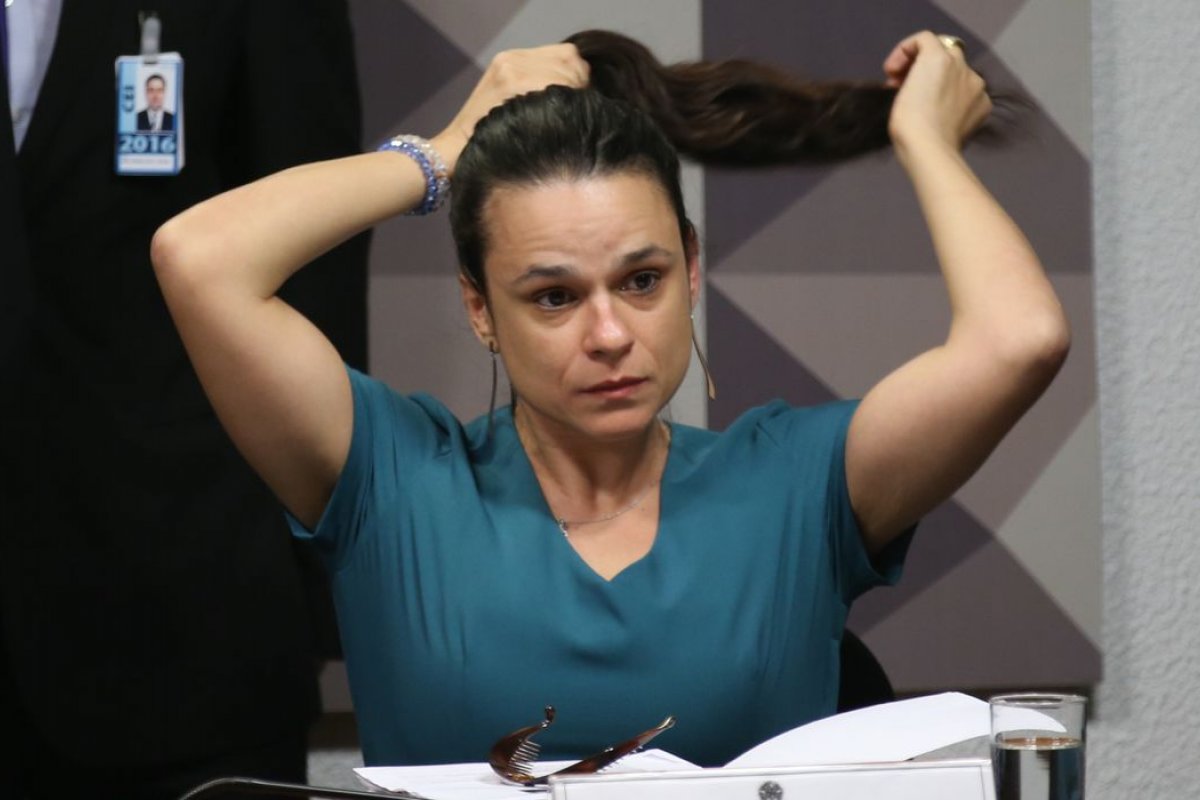 Janaína Paschoal diz que aliança entre Lula e Alckmin é ‘imperdoável’