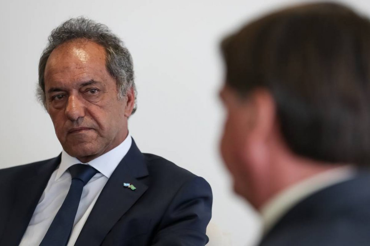 Embaixador da Argentina afirma que ajuda humanitária não foi desprezada pelo governo