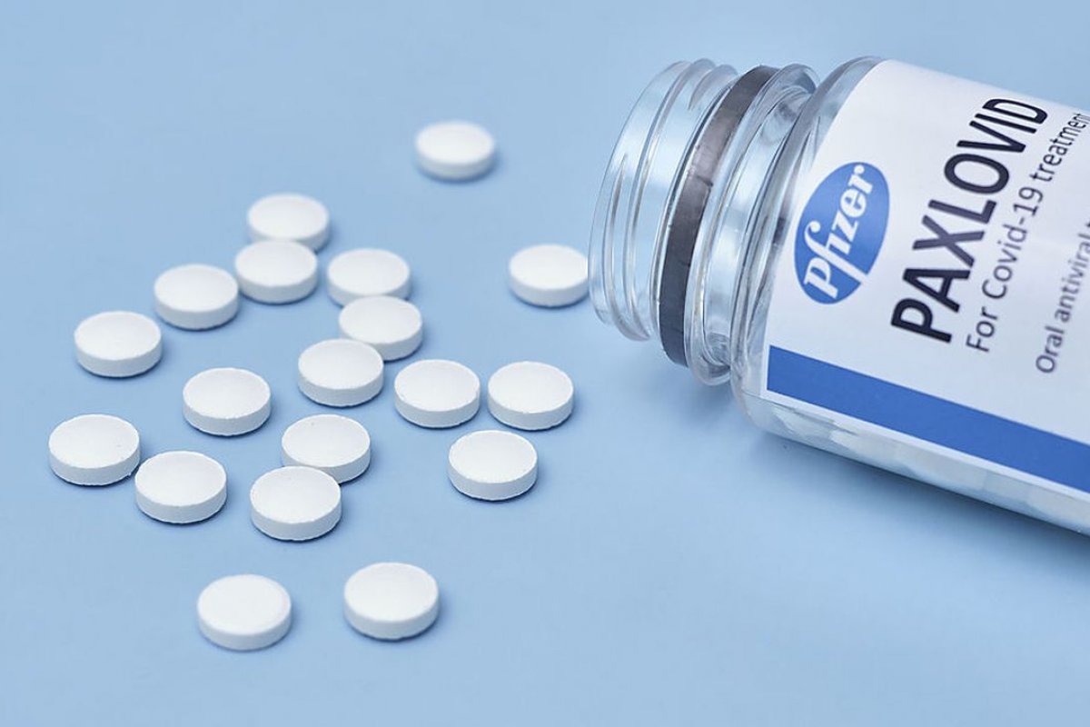 Reino Unido aprova uso de pílula Pfizer no tratamento contra Covid-19