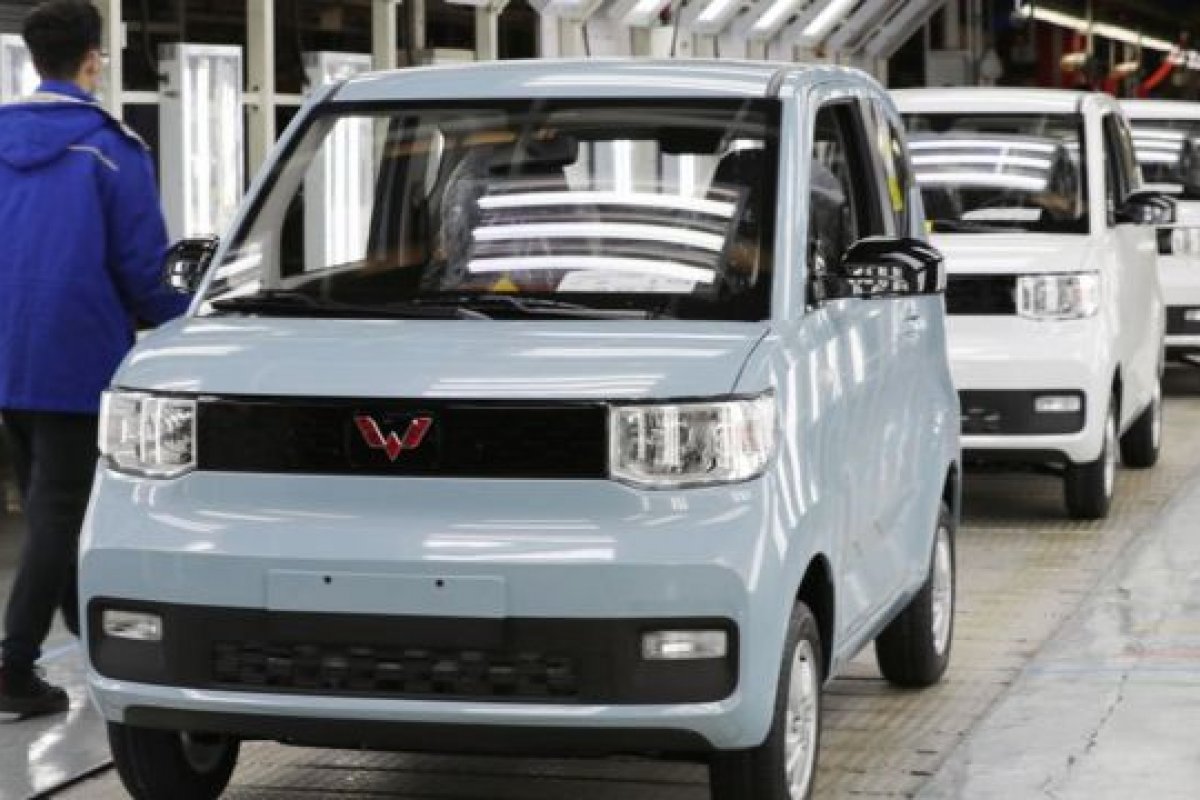 China anuncia corte de 30% nos subsídios para carros elétricos em 2022