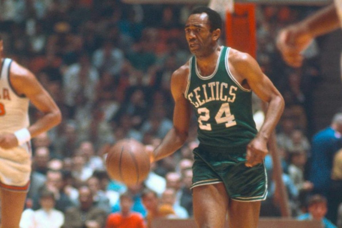 Morre aos 88 anos Sam Jones, um dos maiores nomes da NBA