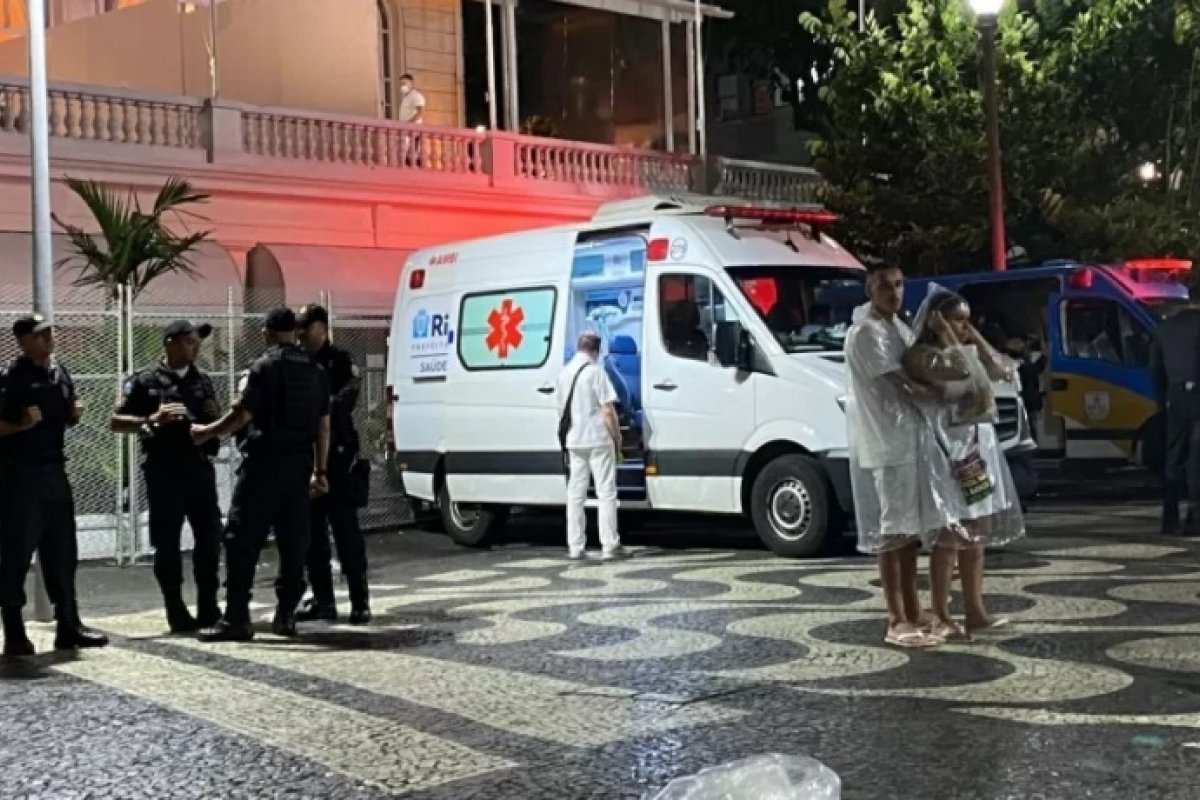 Réveillon em Copacabana tem arrastões e pessoas esfaqueadas