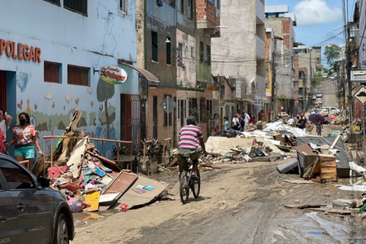 Sobe para 661.508 o número de pessoas afetadas pelas chuvas no sul da Bahia