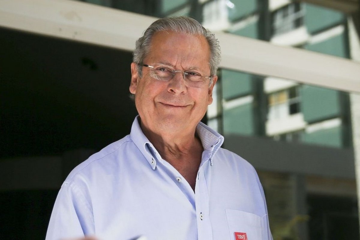 Tribunal Regional aceita recurso e reduz pena de José Dirceu