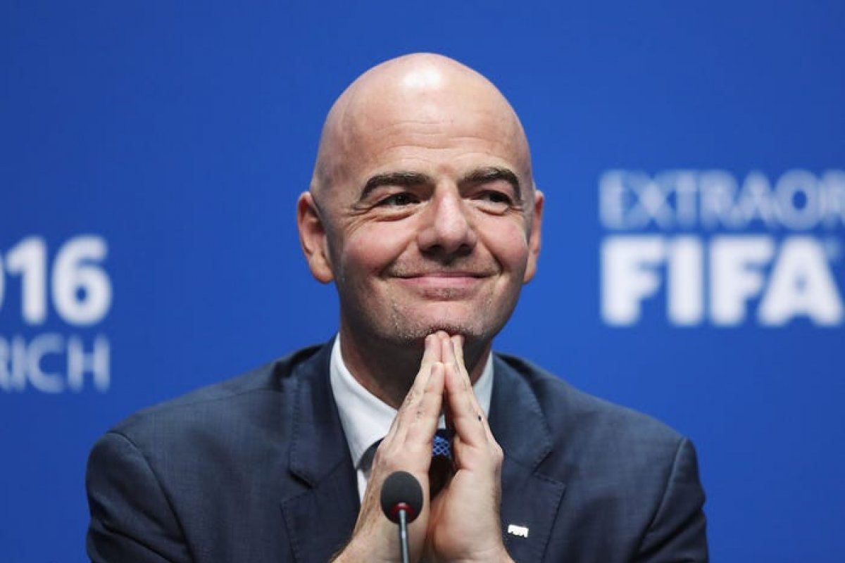 Presidente da Fifa volta a defender Copa do Mundo a cada dois anos