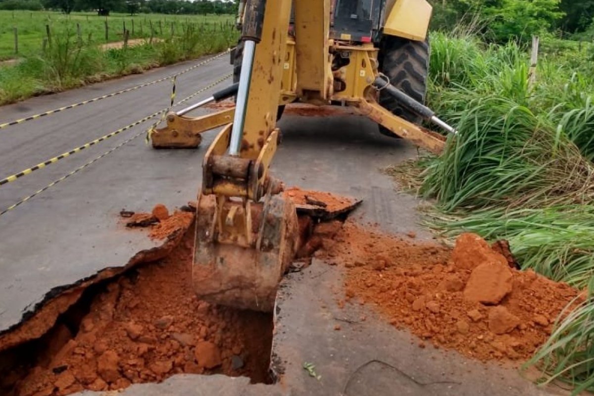 Número de trechos de rodovias baianas afetadas pelas chuvas chega a 61