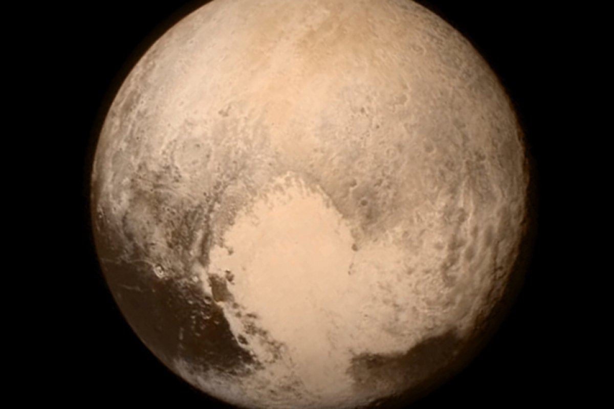 Cientistas reivindicam que Plutão volte a ser considerado planeta