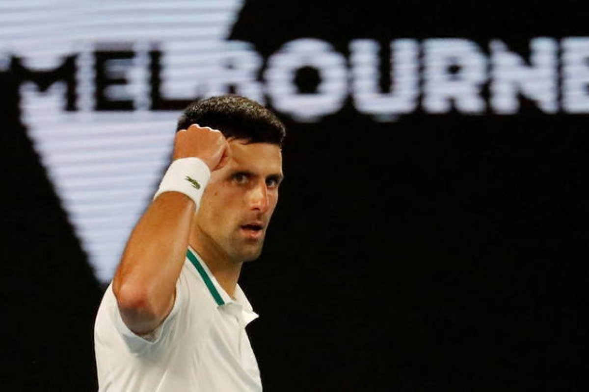 Djokovic afirma que conseguiu exceção à regra de vacinação para disputar o Australian Open