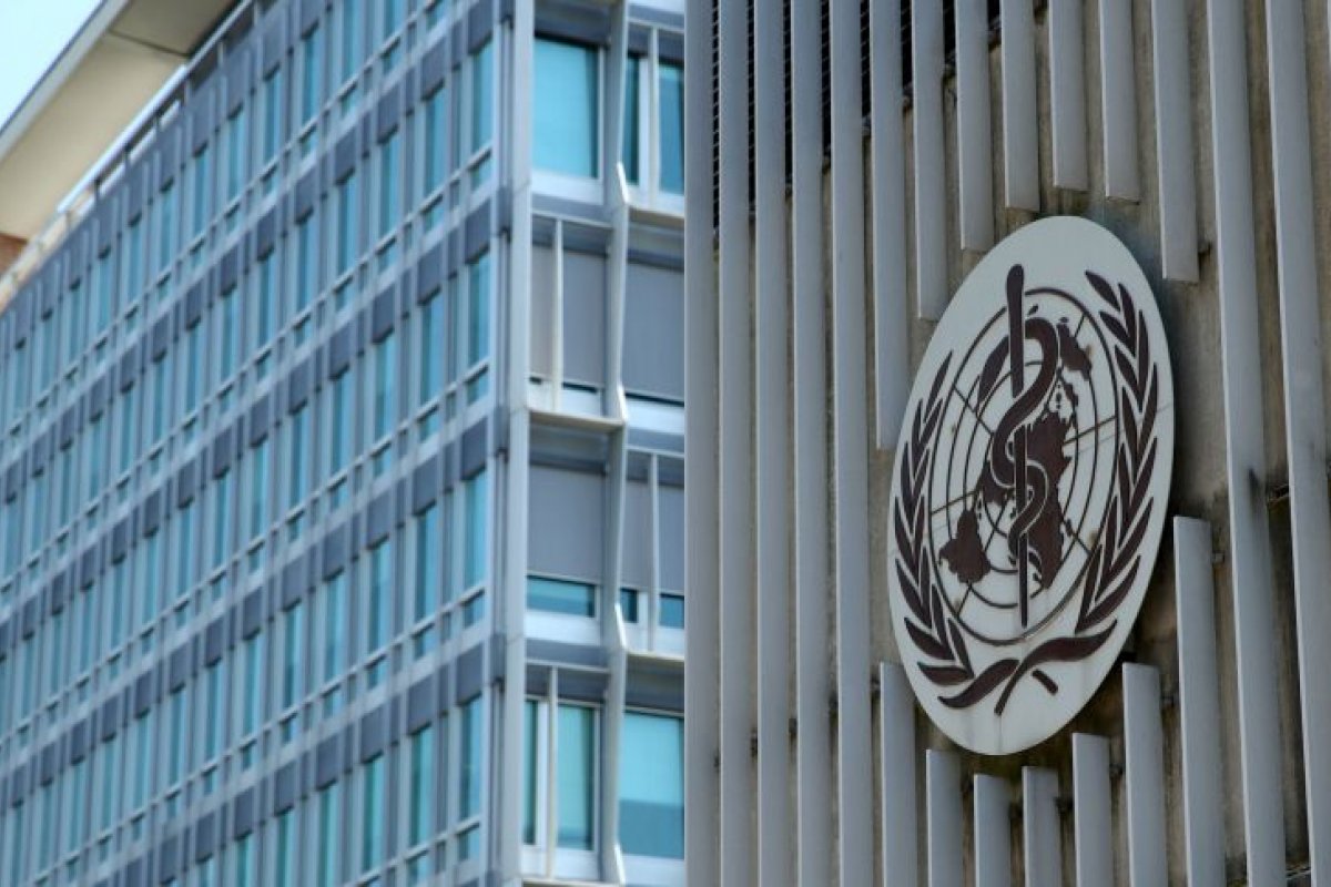 Evidências apontam que Ômicron causa sintomas mais leves, diz OMS