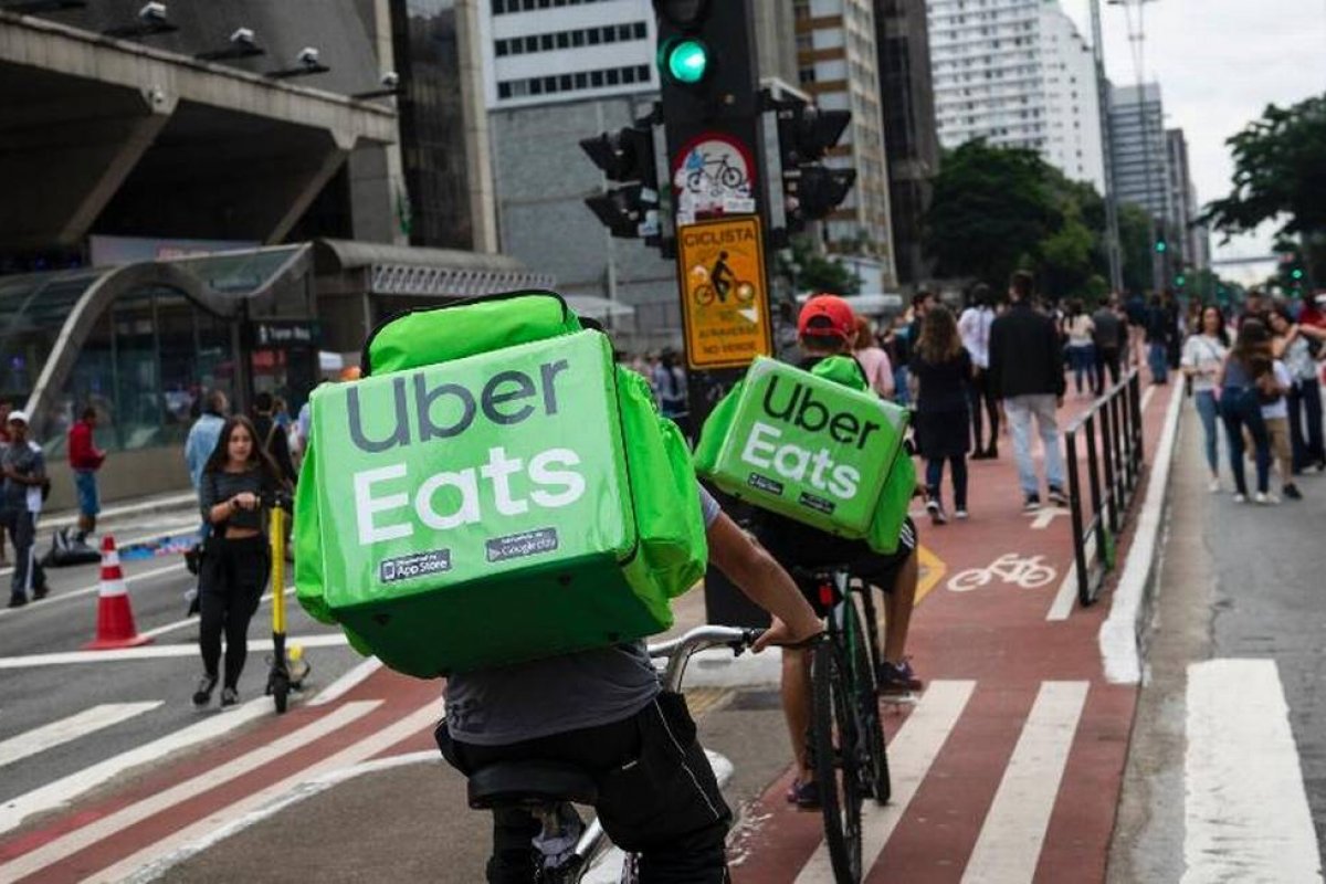Uber decide encerrar operações da Uber Eats no Brasil