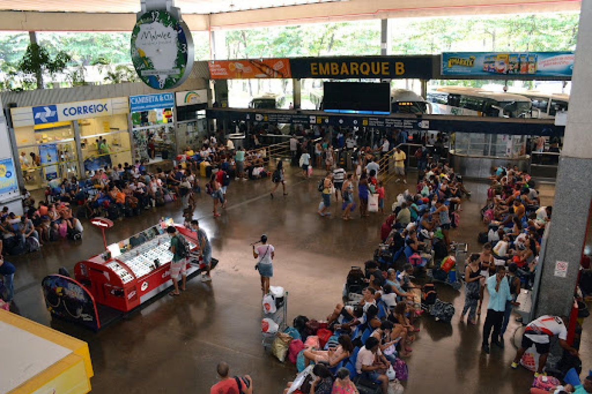 Fortes chuvas afetam movimento em viagens rodoviárias em dezembro