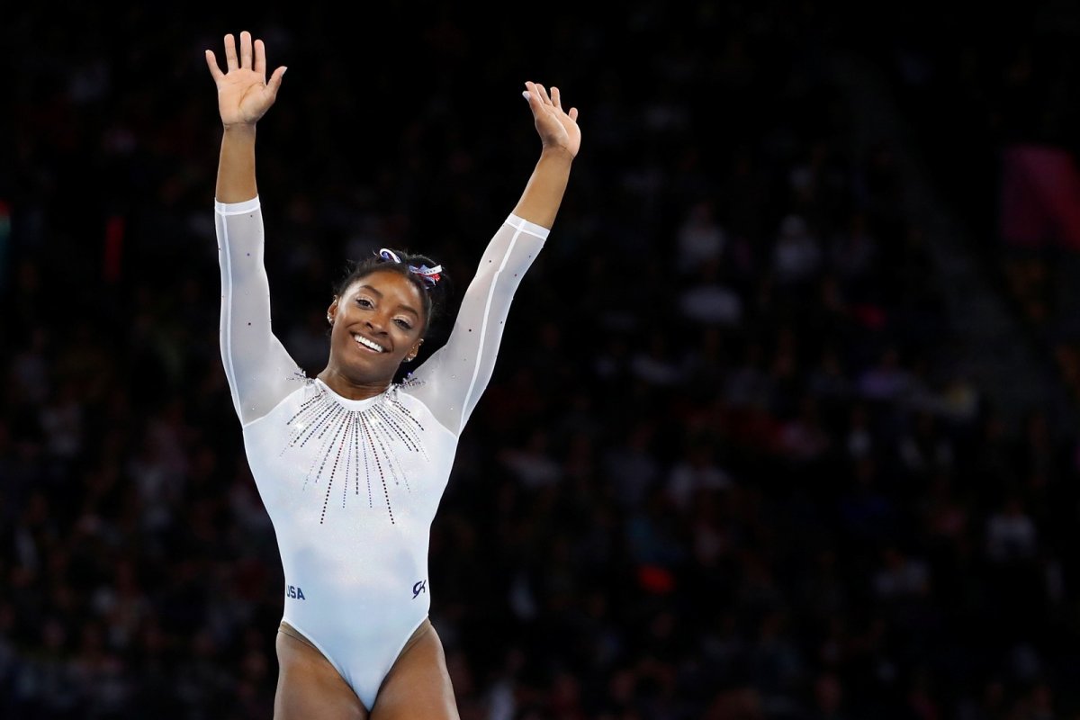 Simone Biles conquista o penta e brasileira fica fora do pódio por décimos no Mundial de Ginástica