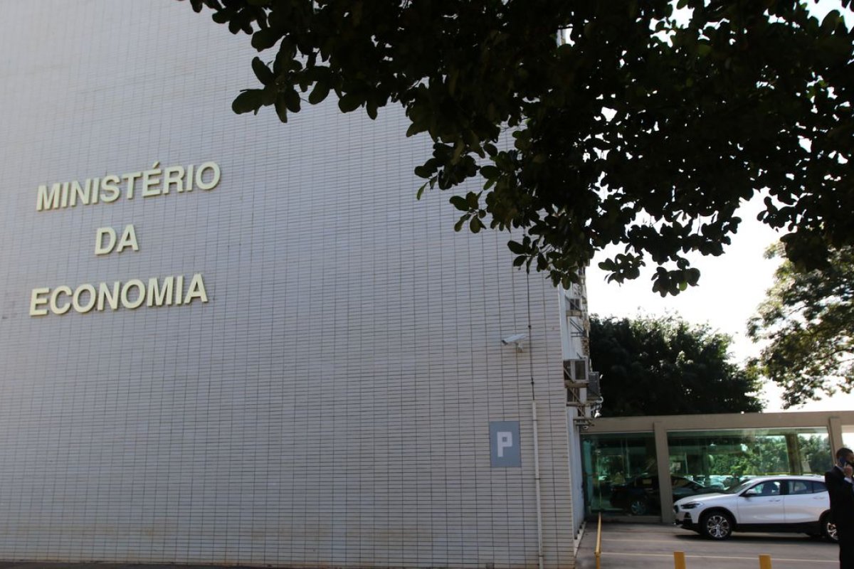 Em 2021, Governo Federal gastou R$ 9 bilhões com dívidas de municípios e Estados 