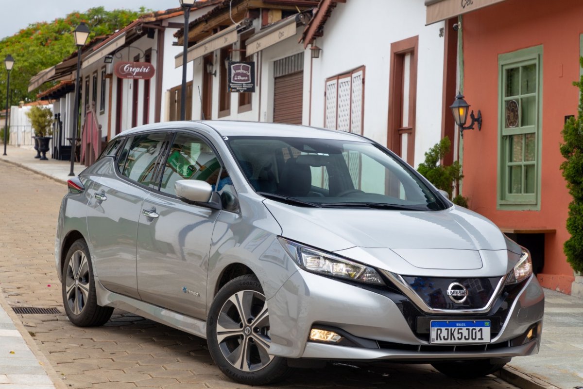 Nissan Leaf foi o carro elétrico mais vendido do país em 2021
