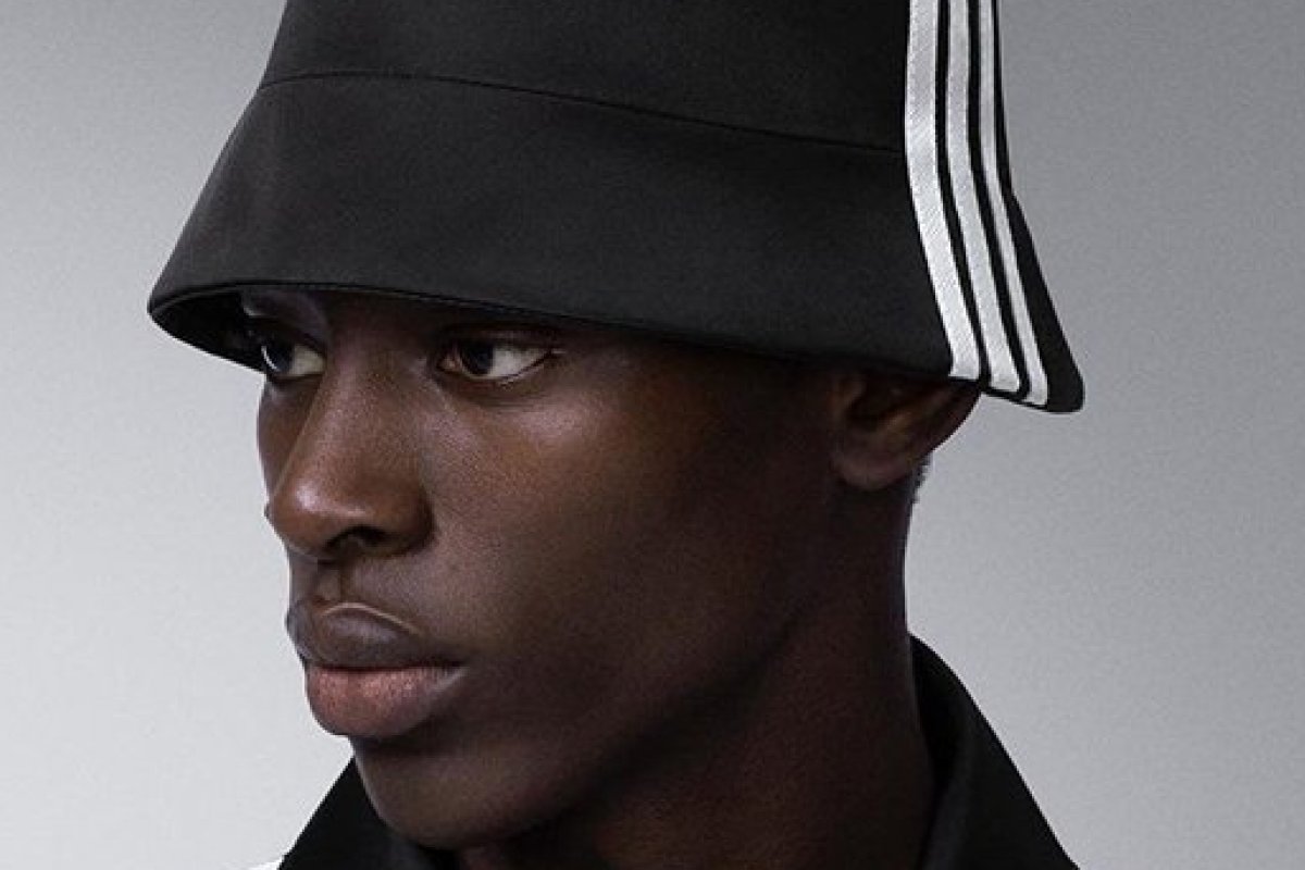 Confeccionada com material sustentável, Prada revela nova collab com a Adidas