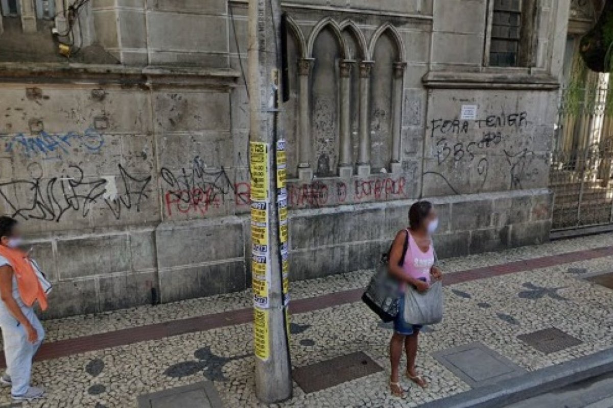 Homem invade Convento das Mercês, na Avenida Sete, em Salvador