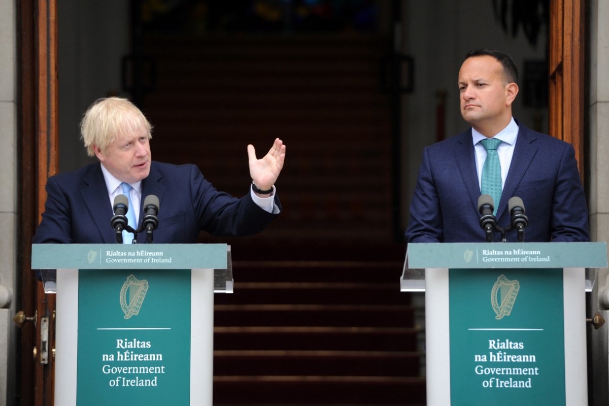 Primeiro-ministro da Irlanda acredita que Brexit será efetivado em outubro
