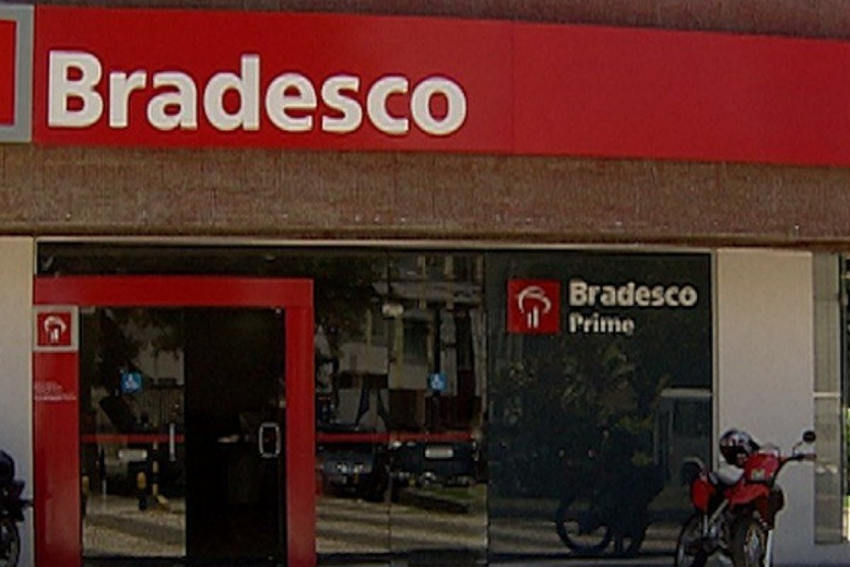 Sindicato alerta para surto de Covid-19 entre funcionários de bancos na Bahia